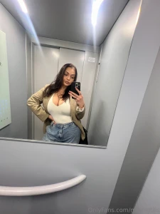 Elevator selfie part 7