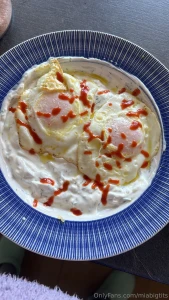 Before and after that s the thing with gastric sleeve u can eat just part 1