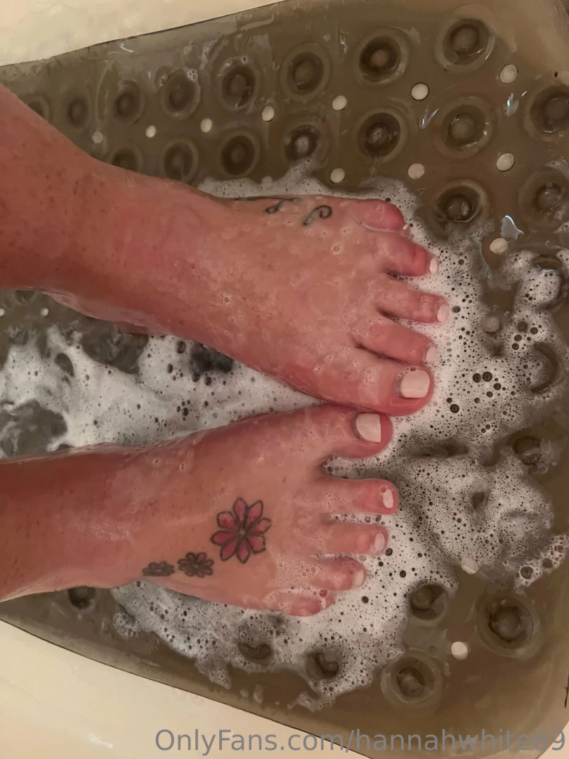 Anyone here a fan of feet want to donate towards my next pedicure 
