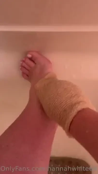 Clean feet - like this video and get a quick video in your inbox of me 