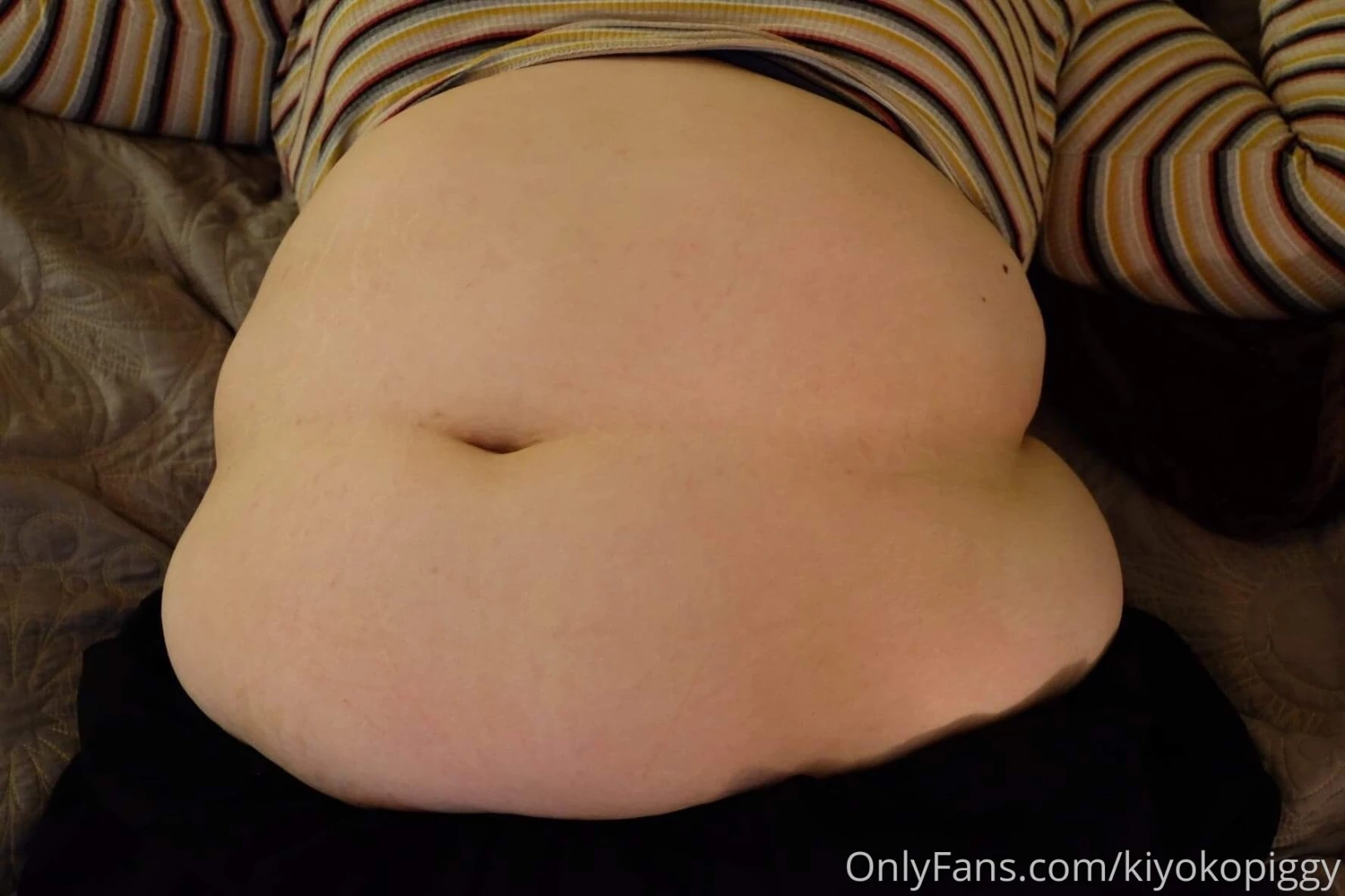 Here s a little bit longer video of me stuffing myself it s from a part 7 