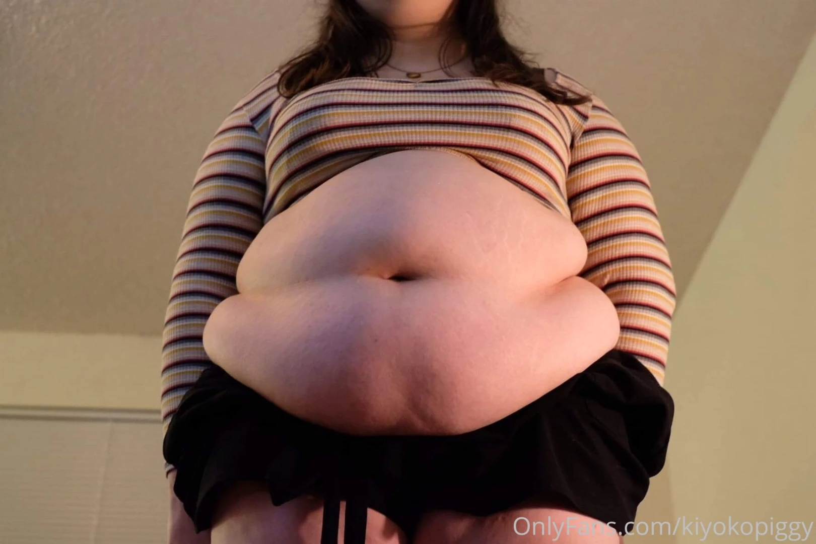 Here s a little bit longer video of me stuffing myself it s from a part 19 