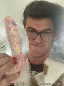 This is apparently what i would look like as a man who had just