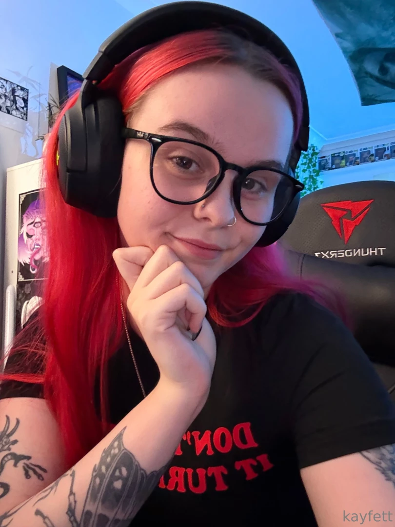 Streaming on twitch come hang out twitch tv kayyfett 