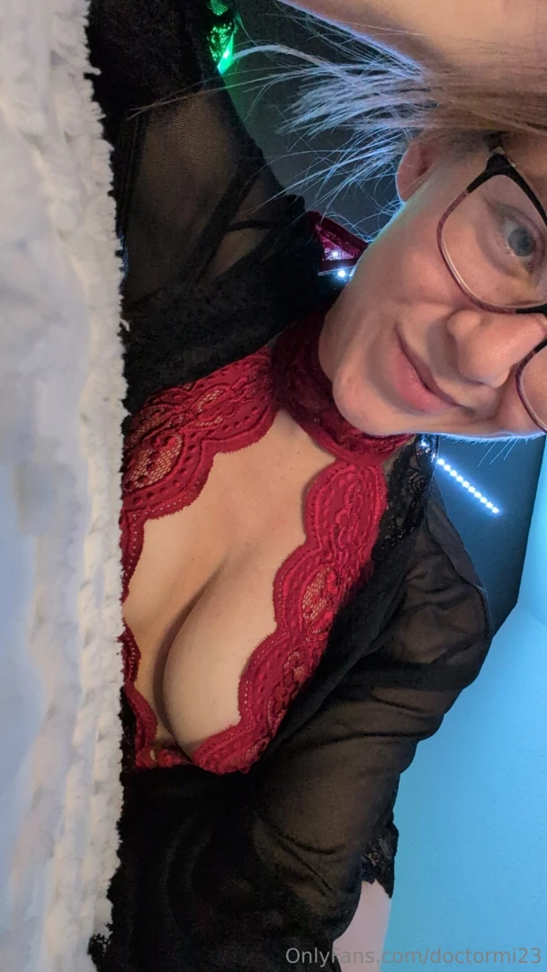 Looking forward to seeing my best frennn this weekend wondering what 