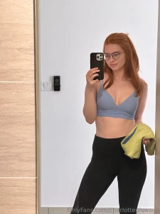 The 2nd pic is an old ig post but d ya what s happening underneath