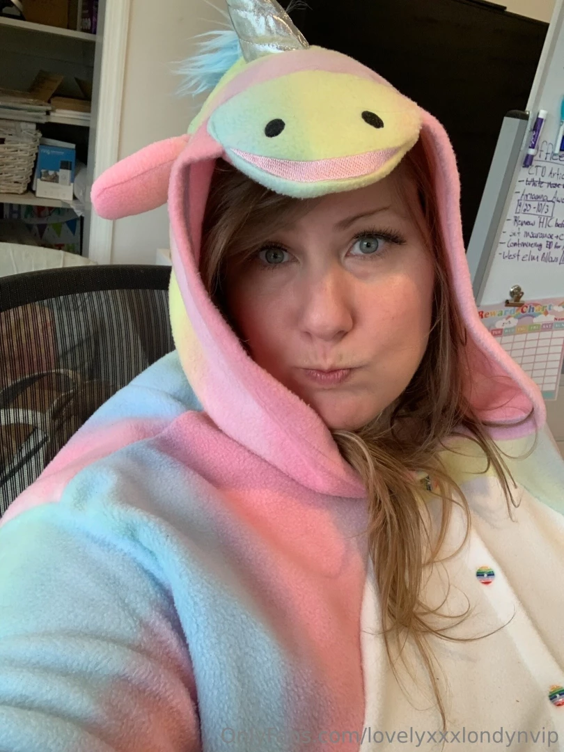 A lot of halloween vibes today 