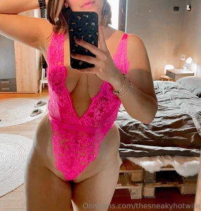 Do you like the color pink on me