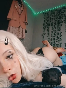 Anyone like clown girls around here probs not