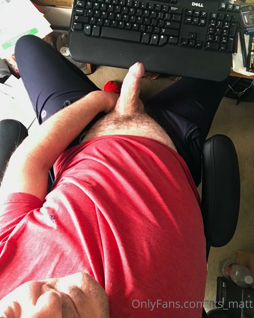 Quick break from work on a monday afternoon 