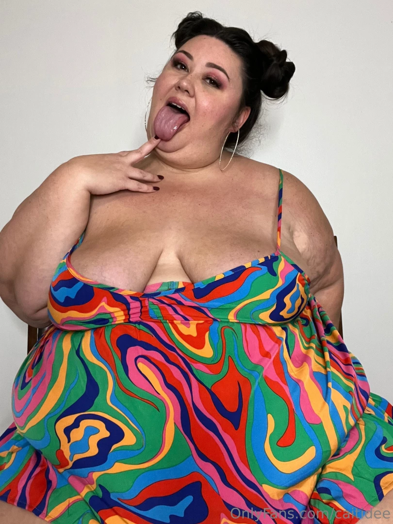 For you only 16 pics 3 5min vid i love being so big and sexy for you i part 1 