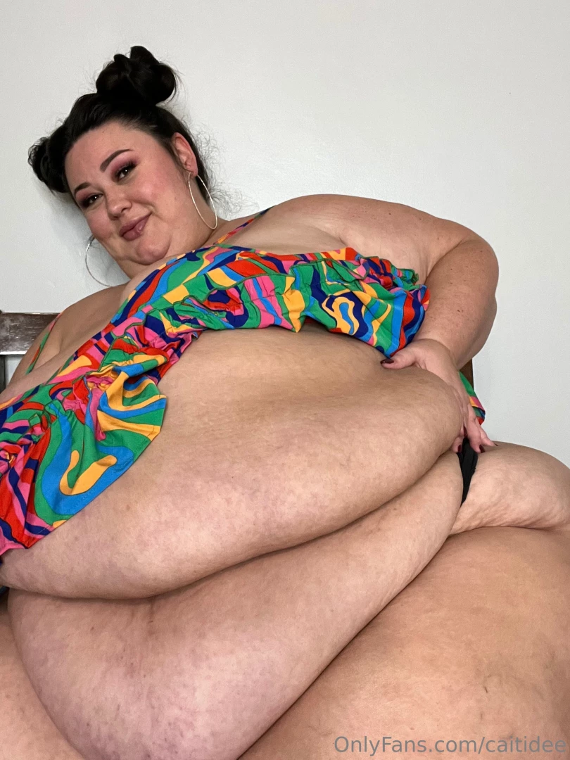 For you only 16 pics 3 5min vid i love being so big and sexy for you i part 9 