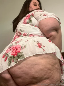 New dress goofin 21 pics 2min vid just showin off my new dress for you part 1