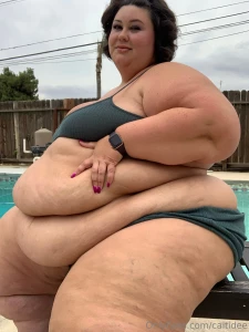 Stroll amp sit 20 pics 4 5 min vid this set includes my full clip part 13