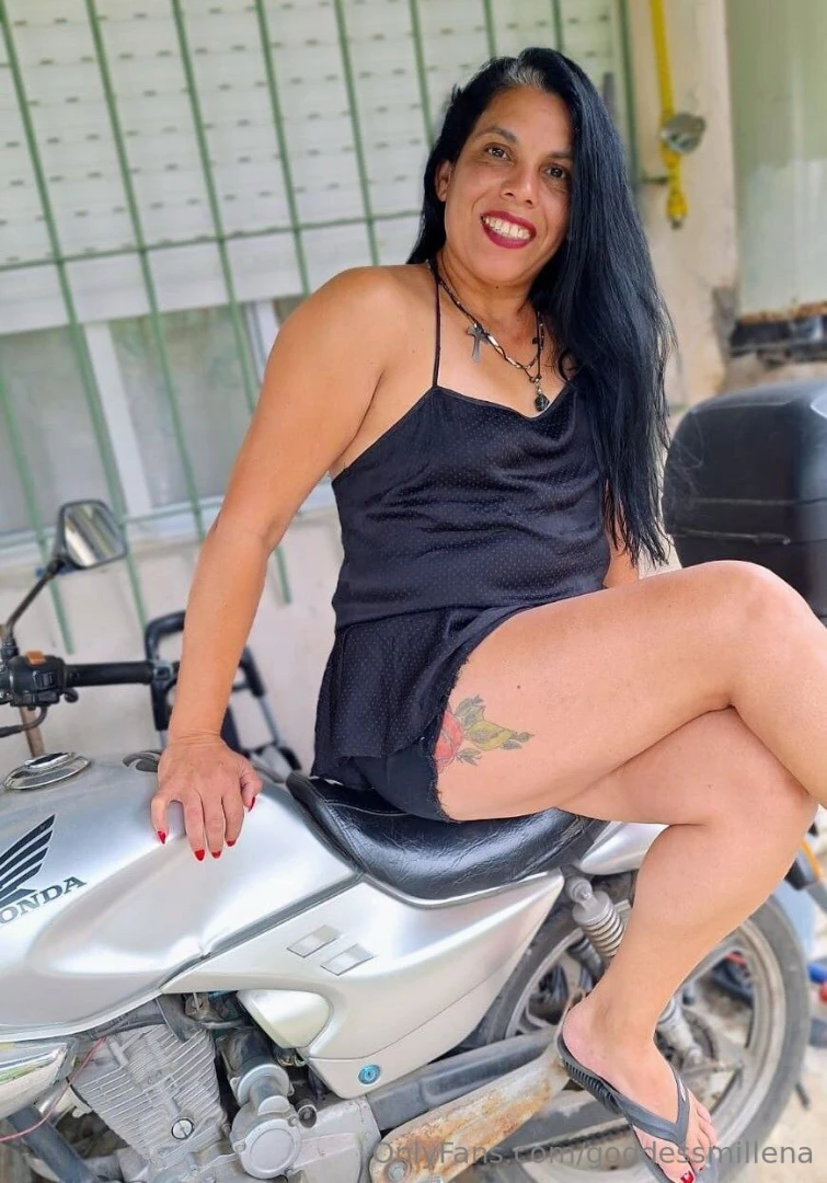 Pamehottxxx free subscription hi darling would you like to chat and part 1 