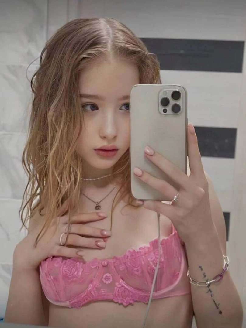 Stop scrolling she polinaaaa is free today for you she polinaaaa needs part 1007 