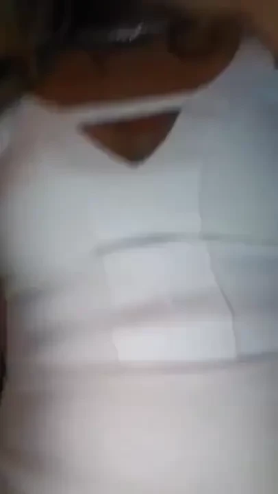 I didn t wear panties last night 