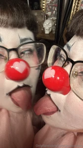 I made this clown ruff and it s much too big part 17