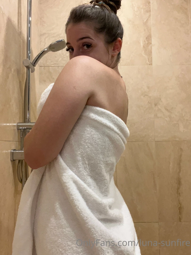 I had a nice time in this shower hotel s shower are the best ain t i part 2 