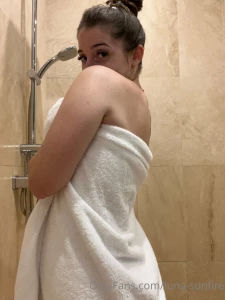 I had a nice time in this shower hotel s shower are the best ain t i part 2