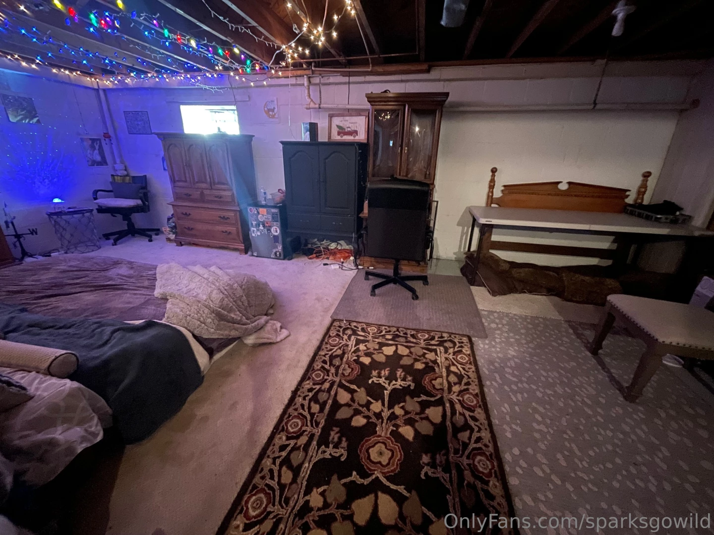 Got the basement all cleared out working on packing up the lady layer 