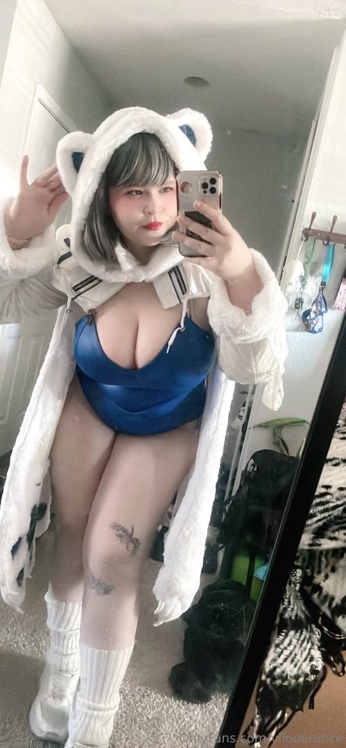 Pov of girl comes in randomly and drops the spoils for her community part 1 