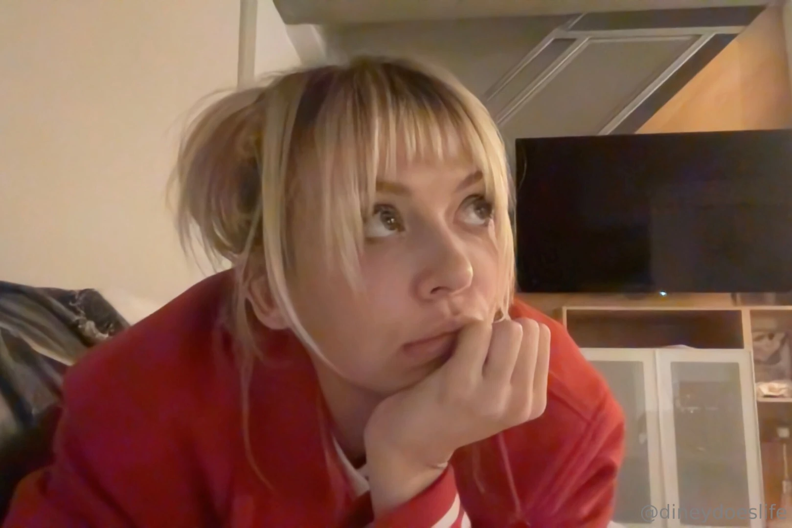 Thinking about world domination via playing with my pussy hbu help me 