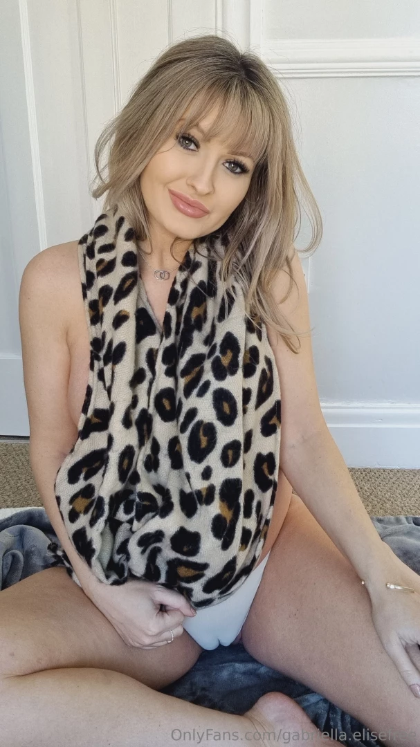 Wrap my panties round that cock 