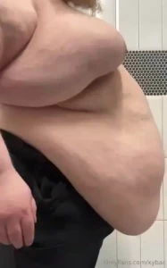 A bit of slow motion belly to start the weekend off right