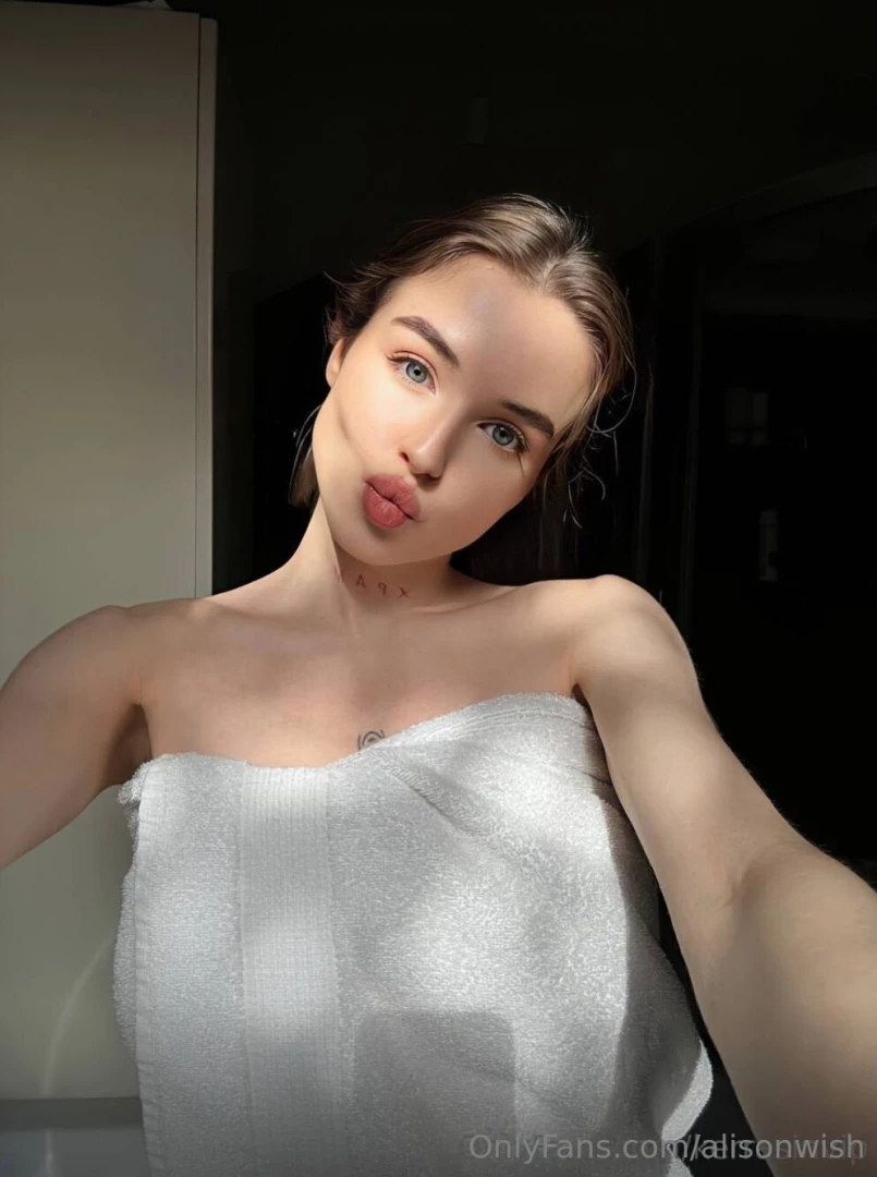 Sub for free you should be here right now kerrasinvip cute girl part 1055 