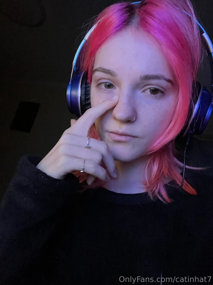 Hi there miss me how was your holidays guys mine was awful gonna back 