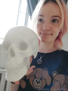 Hai everyone thank you so much guys for 100 followers i appreciate part 3