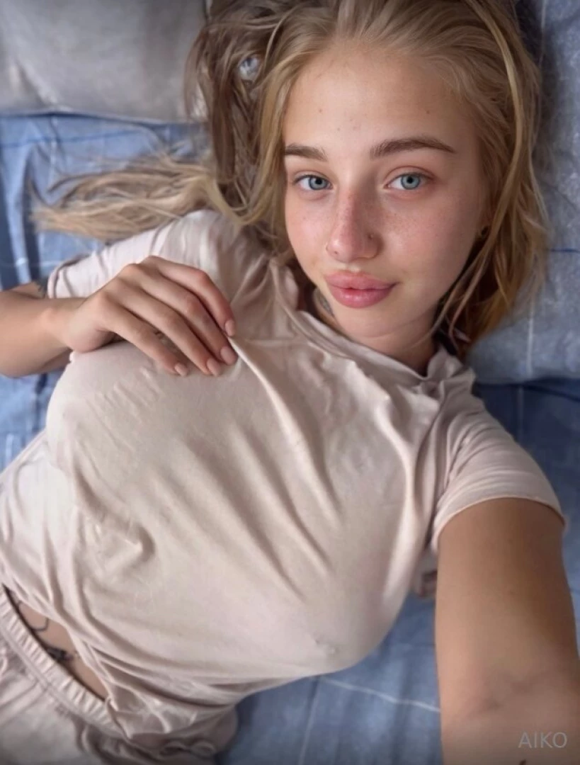 Stop if u horny now u got 15 minutes for subscribe her la_da_vip coz part 8 