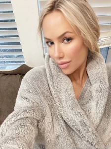 Good morning happy hump day wishing everyone a beautiful day it s part 4