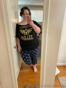 This is the outfit i told myself i d clean the house in i swear i m part 1