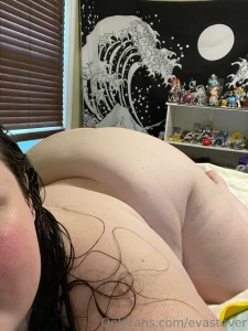 It s my birthday and i m gonna go see all the free food i can get