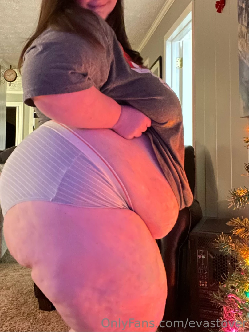 Look how absolutely massive i am 