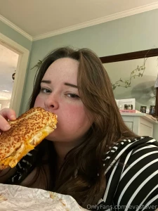 Just got back home from school was hoping for this sandwich to give me