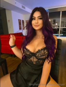 I feel so hot in my black lace dress