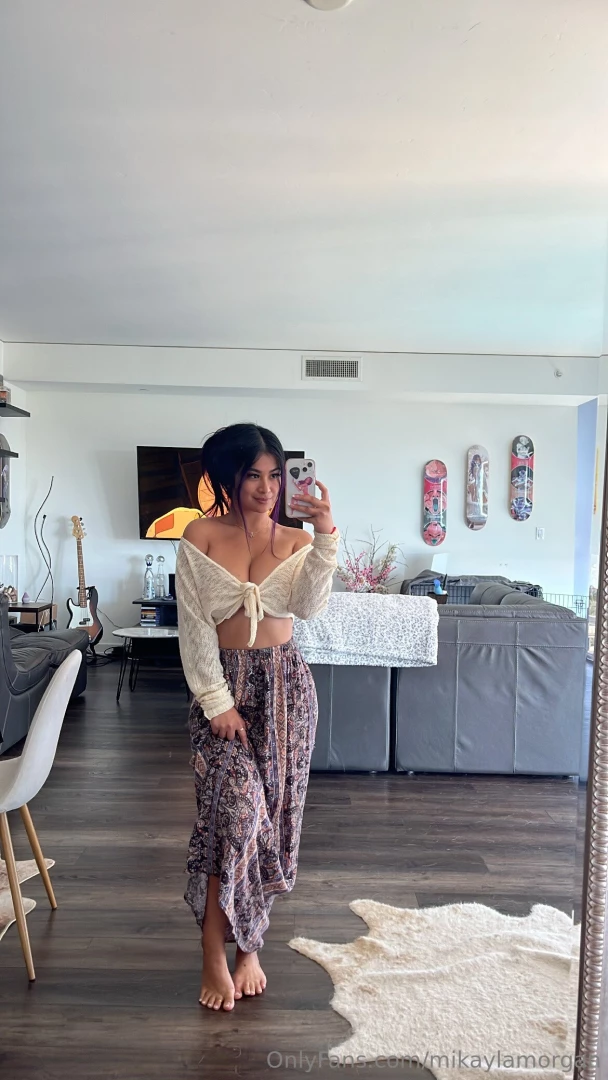 Would you spend a lazy day with me 