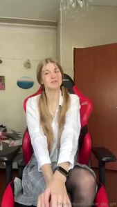 Do not miss the offer in chat take your time to play with the horniest