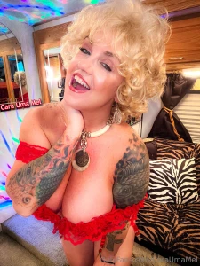 I m so excited for a for nye party i ll be going to i have my outfit