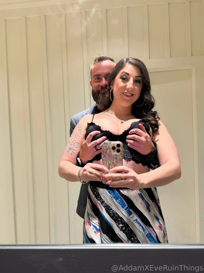 Date night dirty mirror selfies 