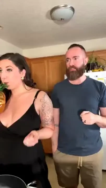 Stream started at 09 28 2024 03 47 am come have dinner with us 