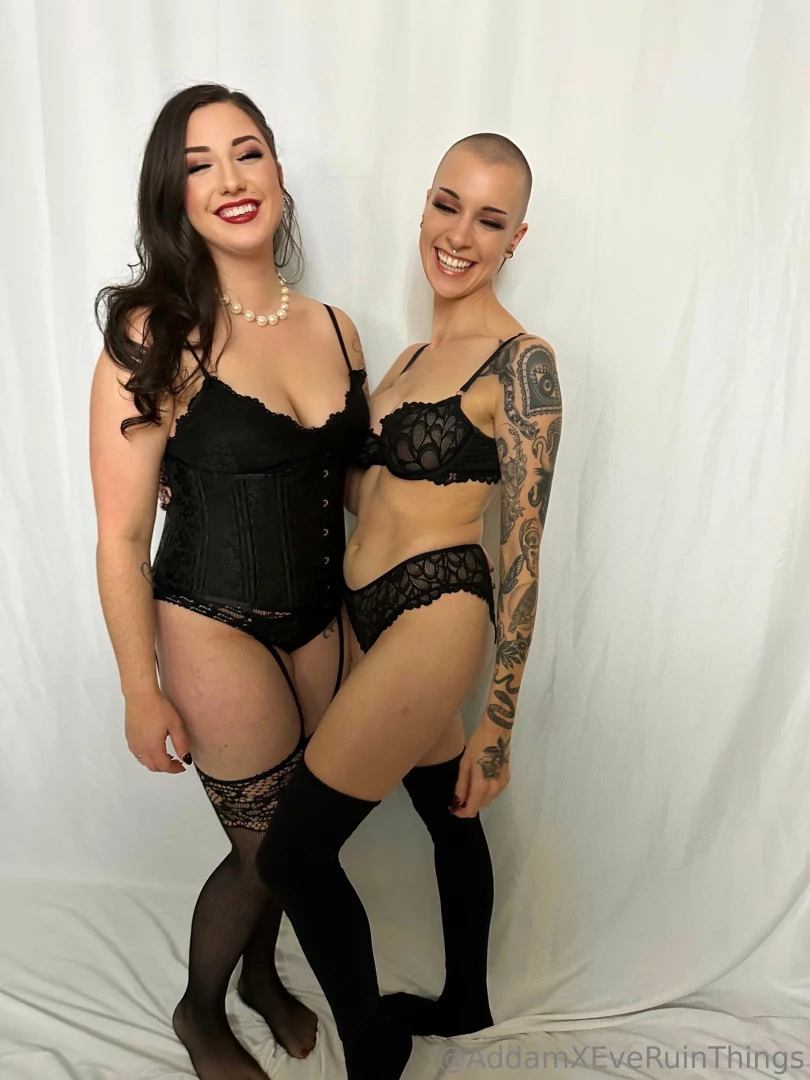 Introducing pepper-dagger this lovely human had her first threesome part 2 