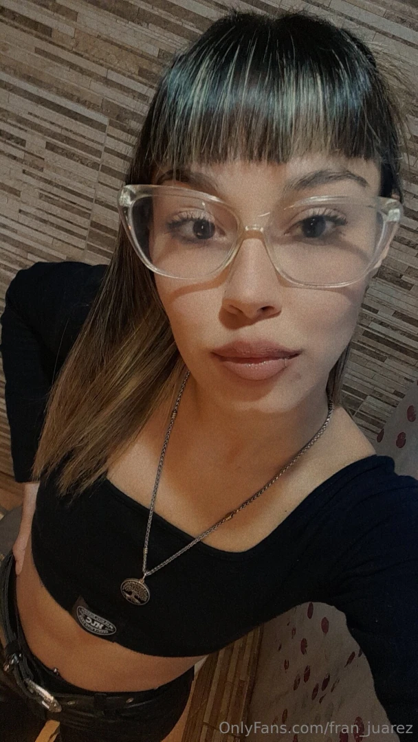 With glasses or without glasses 