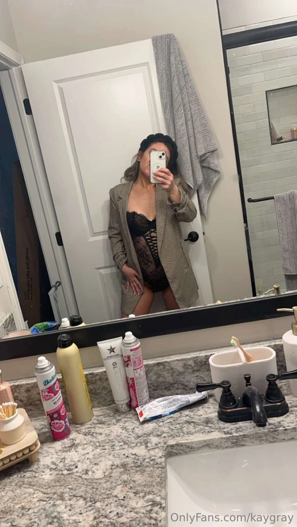 Business casual 