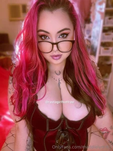 Just a naughty girl with big boobs bigger ass and an appetite for part 197