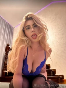 Gorgeous arianamonty doll loves to touch her boobs and make you cum part 166