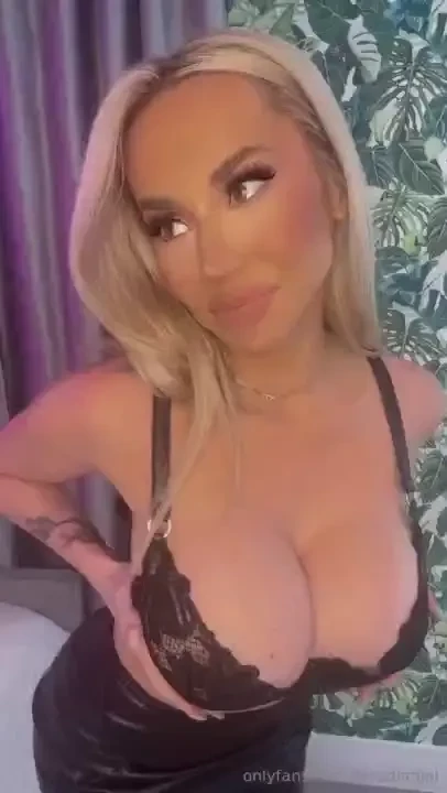 Did you see my new lingerie try on haul videos yet 